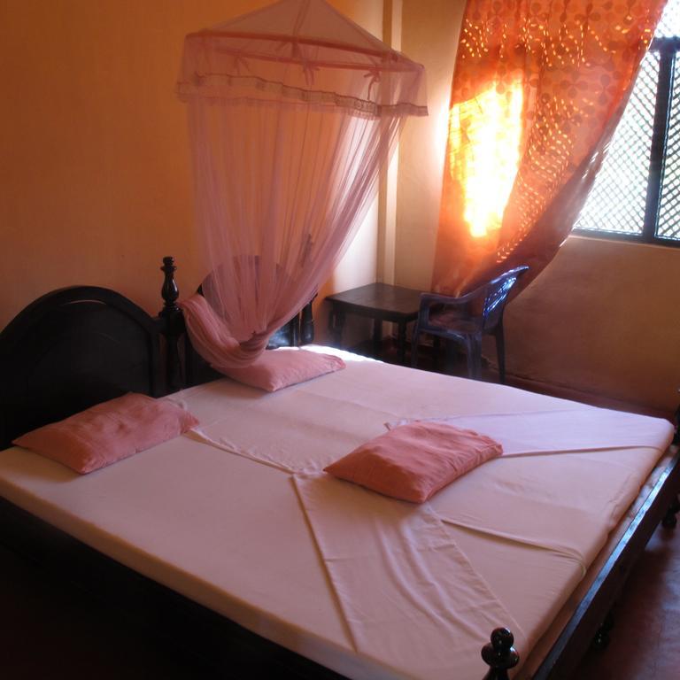 Shahira Hotel Nilaveli Bilik gambar